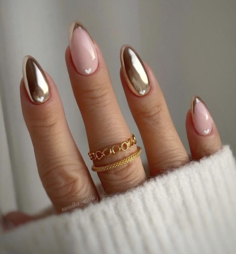 Golden Nail Idea - Mob Wife Aesthetic 
